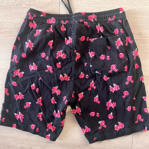 Floral Black and Pink Men's Swim Trunks  Shorts Size Large - Picture 7 of 7